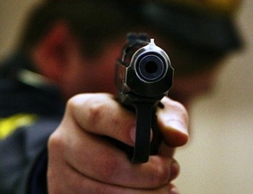 Полицейский в упор расстрелял 11 своих сослуживцев