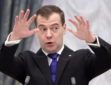 В России объявили, что Путин превращает Медведева в нового Януковича!