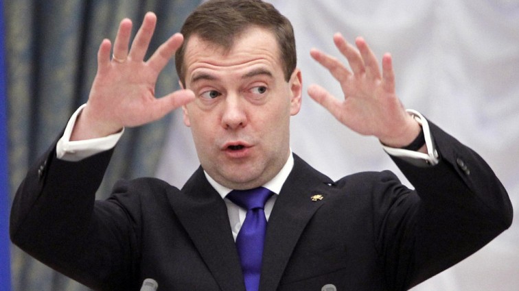 В России объявили, что Путин превращает Медведева в нового Януковича!