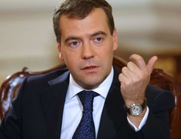Как Медведев отреагировал на расследование Навального. Его реакция шокирует!