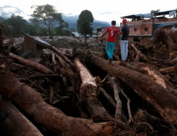 ШОК! Число жертв  в Колумбии превысило три сотни