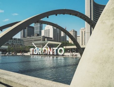 В деловом центре канадского Торонто прогремел взрыв