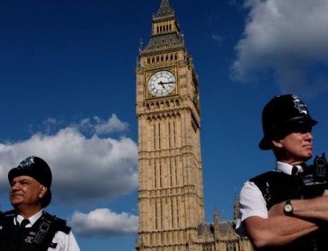 В Лондоне задержали троих девушек, подозреваемых в подготовке терактов