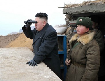 Ким Чен Ин выбирает бомбу для удара по Южной Корее