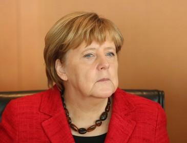 Стало известно, кого защищала Меркель перед Путиным