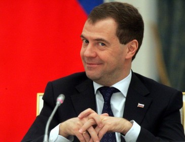 «Денег нет, но трусы держатся»: нижнее белье Медведева высмеяли в Сети