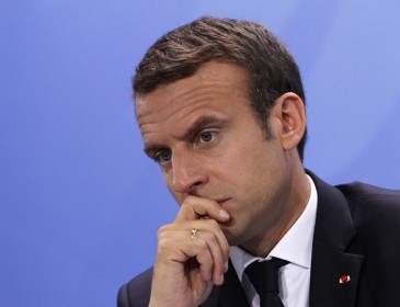«Марионетка?» : Во Франции стремительно падает доверие к Макрону
