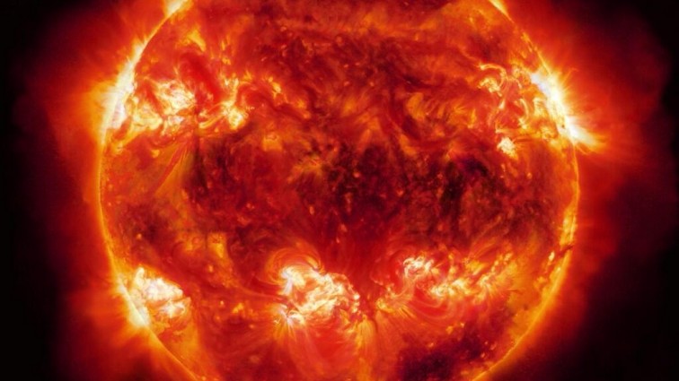 Обсерватория NASA зафиксировала на Солнце крупное пятно