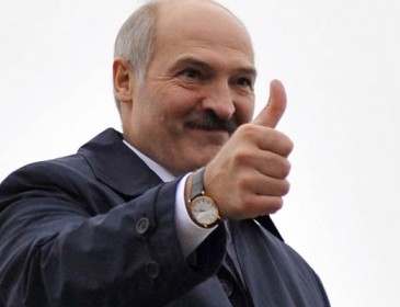Лукашенко засветился в компании молодой модели: Такие плохих не выбирают!