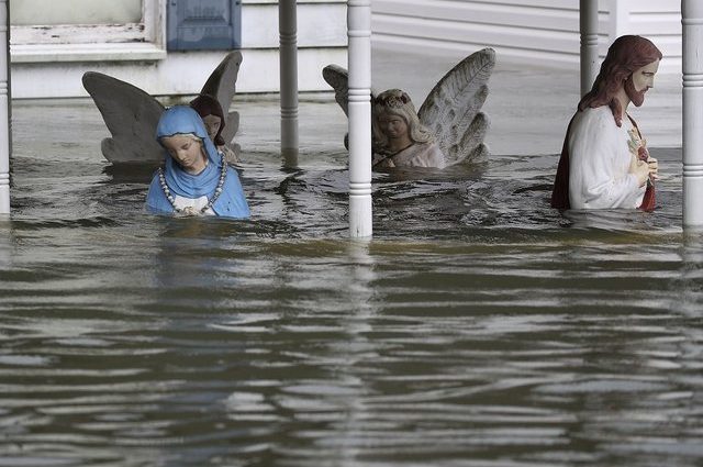 Добро пожаловать на дно: Техас захлебывается от мощного наводнения