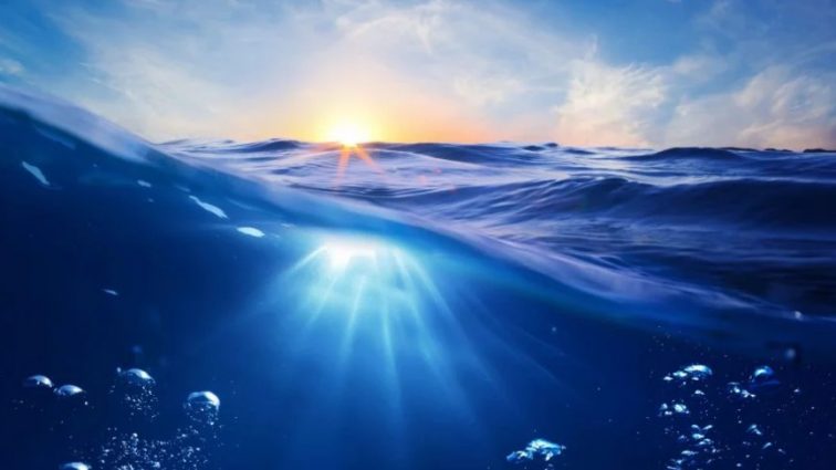 В Поднебесной «спускают» миллиарды в воду