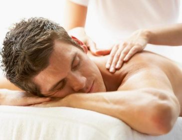 Болит спина: медики назвали 10 основных причин