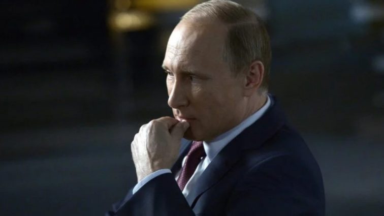 Путин готов сражаться с главной блондинкой России