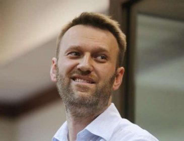 Нападение на Навального: политик отдал Кремлю ценную награду