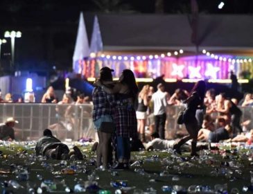 Жертвы бойни в Лас-Вегасе умирали на руках зрителей, а концерт продолжался