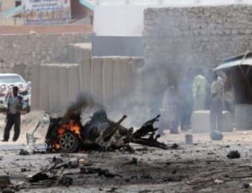 Число жертв теракта в столице Сомали возросло до 300 человек