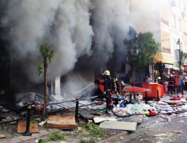 Из-за мощного взрыва в Турции пострадали десятки людей