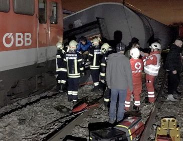 СРОЧНО! Столкнулись два пассажирских поезда. На подмогу подняли авиацию, десятки пострадавших