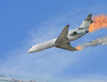 СРОЧНО! В самолет попала молния. На борту было 100 человек