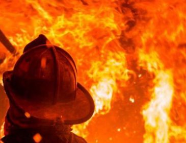 «Сгорели заживо»: Жуткий пожар в жилом доме, погибли 12 человек