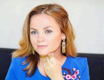 Чуть бы не родила в такси: Юлия Проскурякова рассказала об экстренных родах