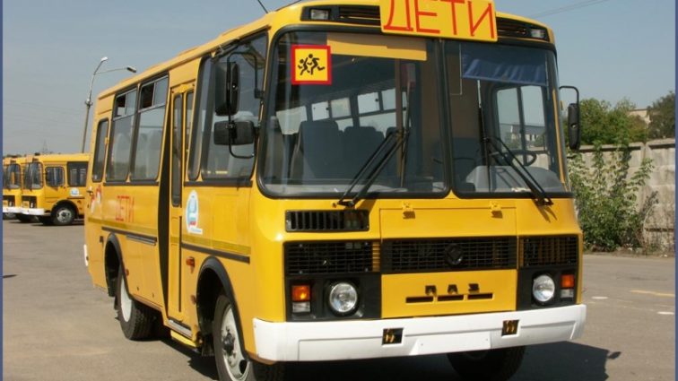 Школьный автобус столкнулся с грузовиком. Погибли 22 детей