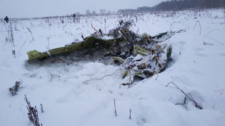450 разбросанных фрагментов тел: Страшная находка на месте крушение Ан-148 шокировала