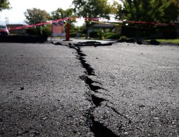 Мощное землетрясение: Подземные толчки произошли вечером  на глубине около 145 км