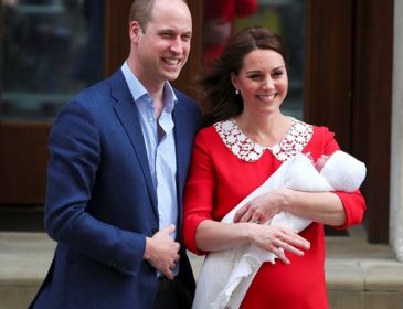 Королевская семья опубликовала первые фото новорожденного принца Луи
