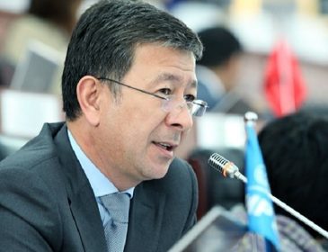 «Через брод на границе»: вице-премьер Киргизии с позором сбежал из страны