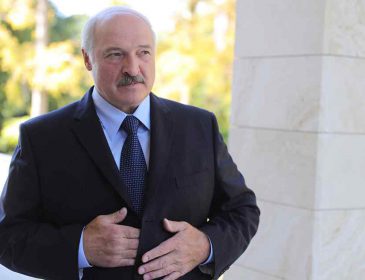 «Она съедает все»: Лукашенко резко высказался о коррупции в стране