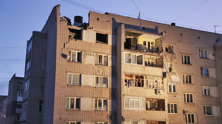 В российской Вологде в пятиэтажке взорвался газ: видео с места происшествия