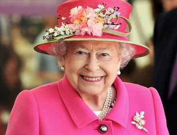 Какие подарки получают от самой Елизавета II? Самые необычные и дорогие сюрпризы от королевы