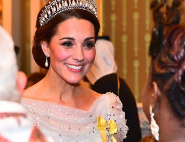 Кейт Миддлтон в украшениях принцессы Дианы посетила прием в Букингемском дворце