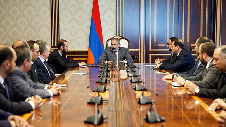 Президент Армении Армен Саркисян назначил нового премьер-министра страны