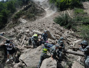 Более 700 пострадавших: В Китае произошло мощное землетрясение