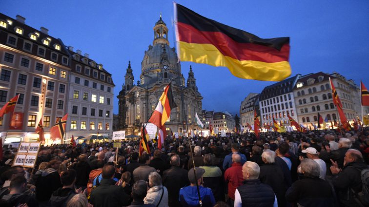 Следом за французской столицей: В Германии начались протесты