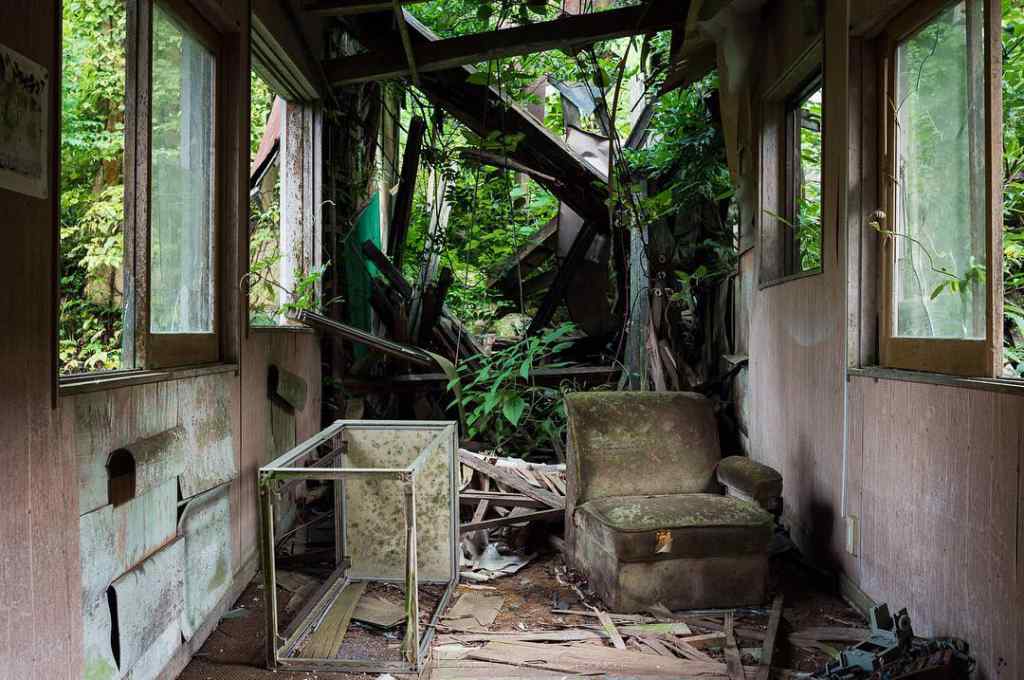 Заброшенные дома в японии