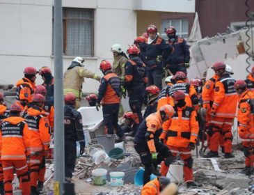 Обрушившийся дом в Стамбуле: из-под завалов спасли 5-летнюю девочку, а число жертв достигло 11