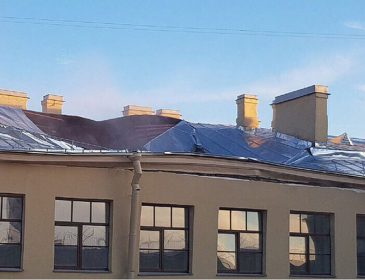 «Под завалами могут быть люди»: В Петербурге в университете ИТМО обрушилась часть крыши